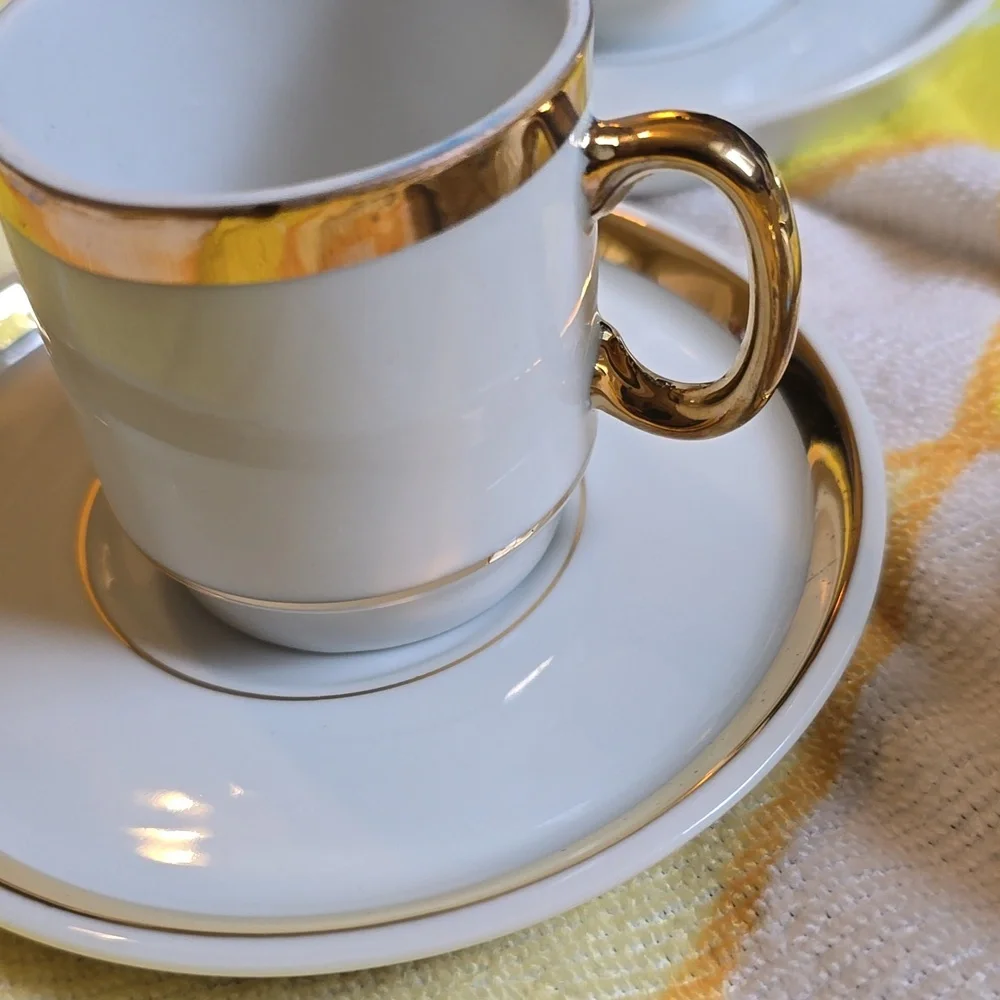 EUC - Vintage Royal Crown After Dinner Coffee Service for 4 in White and Gold - Picture 5 of 12